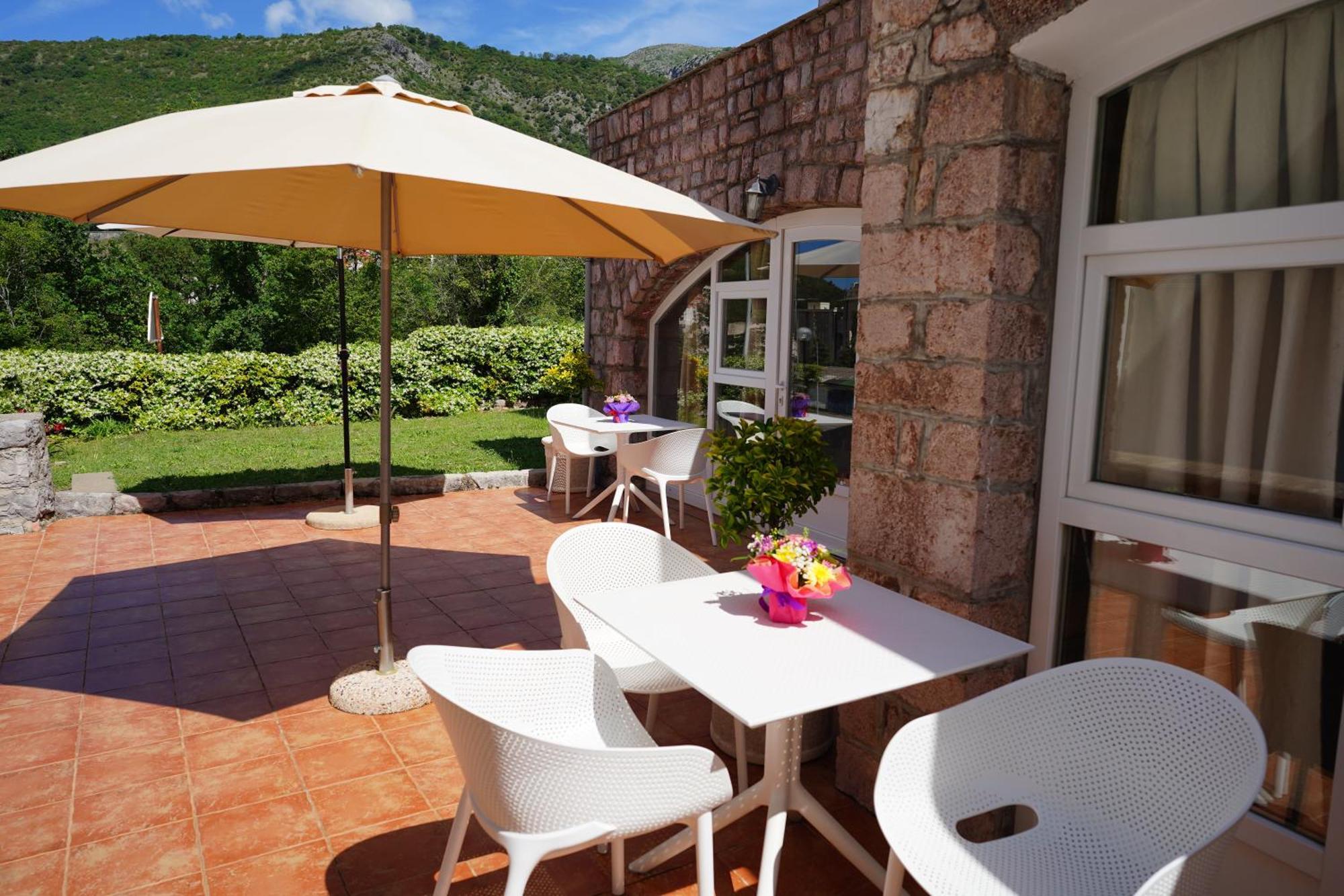 Apartments Pavlovic Petrovac Luaran gambar