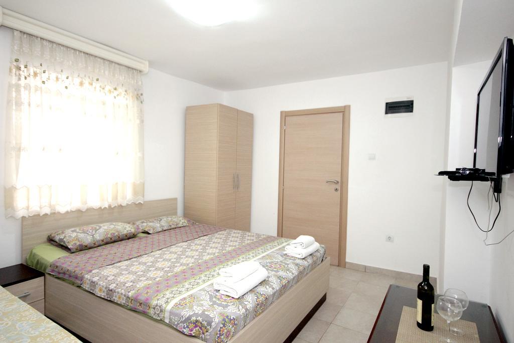 Apartments Pavlovic Petrovac Luaran gambar