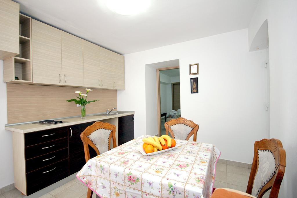 Apartments Pavlovic Petrovac Luaran gambar