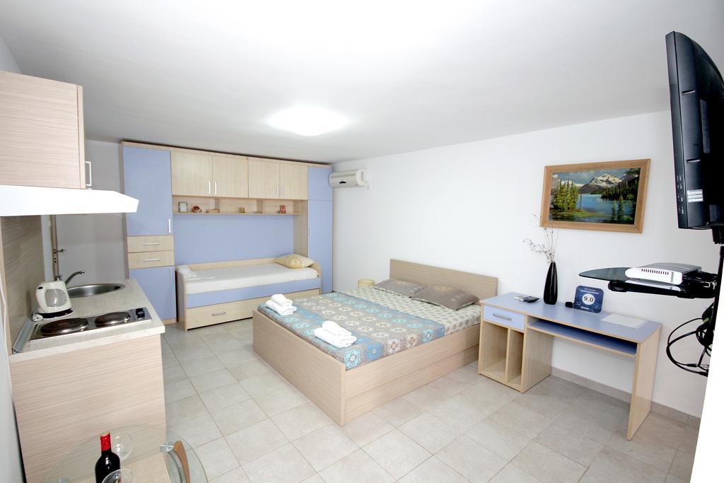 Apartments Pavlovic Petrovac Luaran gambar