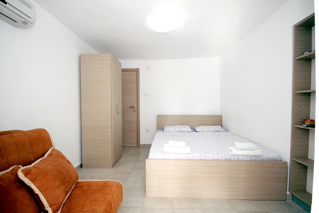 Apartments Pavlovic Petrovac Luaran gambar